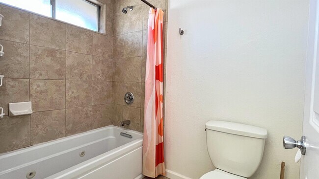 Building Photo - 3007 Crystal Creek Dr