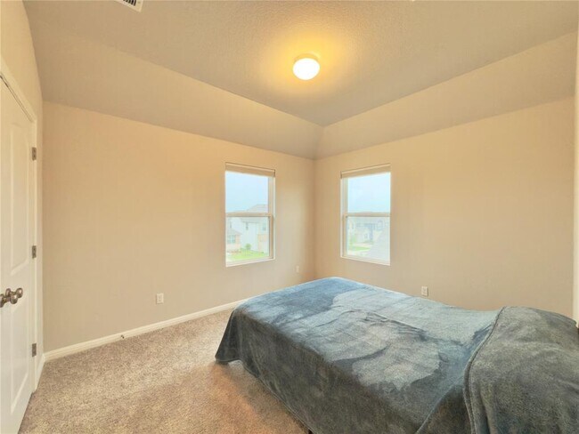 Building Photo - 923 Palo Brea Lp