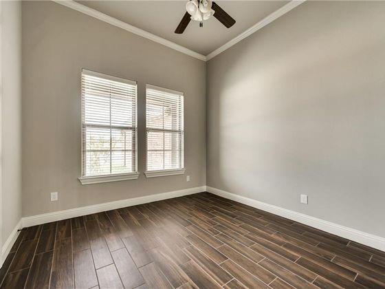 Building Photo - 1208 Huntington Cove Ct