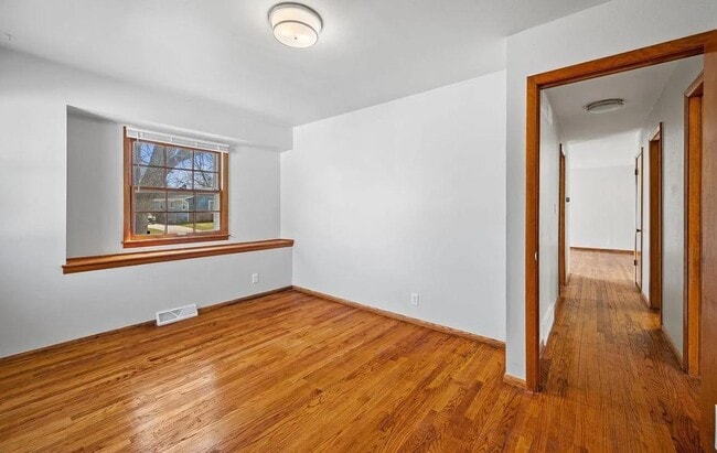 Building Photo - 6531 N Landers St