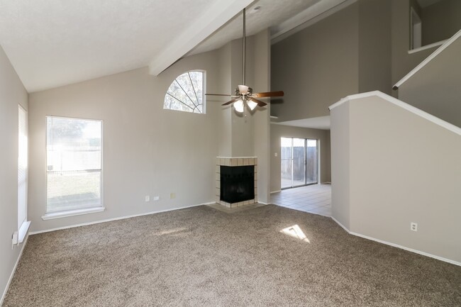 Building Photo - 9310 Westacre Pl