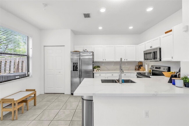 Building Photo - 18401 NW 89th Ct