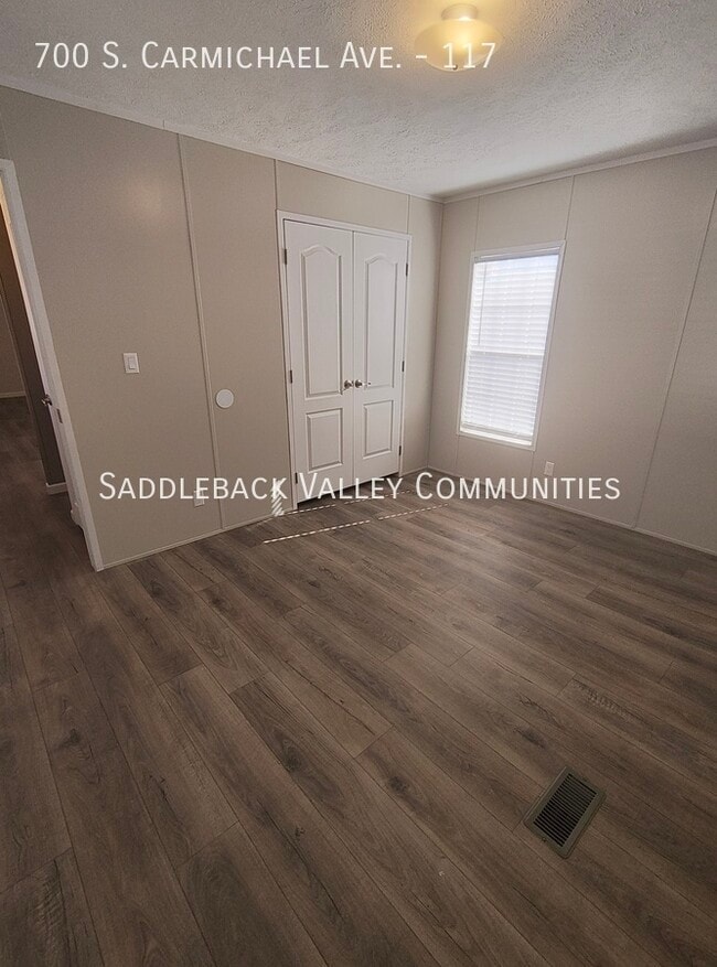 Building Photo - 700 S Carmichael Ave