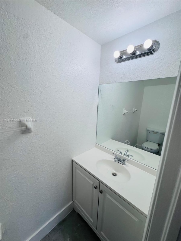 Building Photo - 949 SW 6th Pl