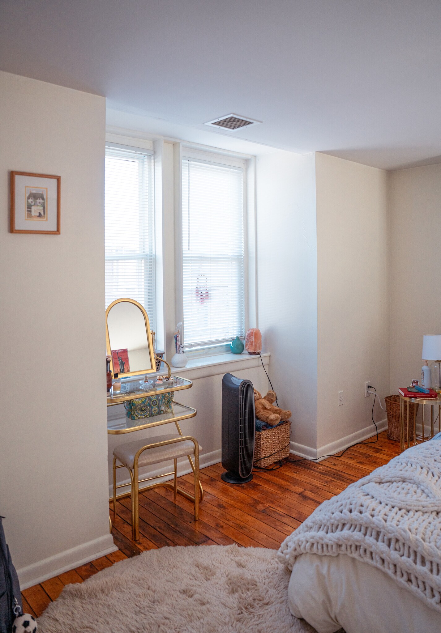 Building Photo - 625 S Negley Ave