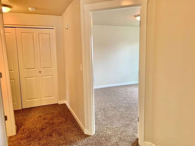 Building Photo - DON'T MISS THIS ONE...  - Quiet, 4 bedroom...