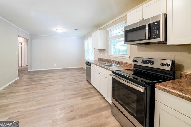 Building Photo - 2820 Foxlair Trail