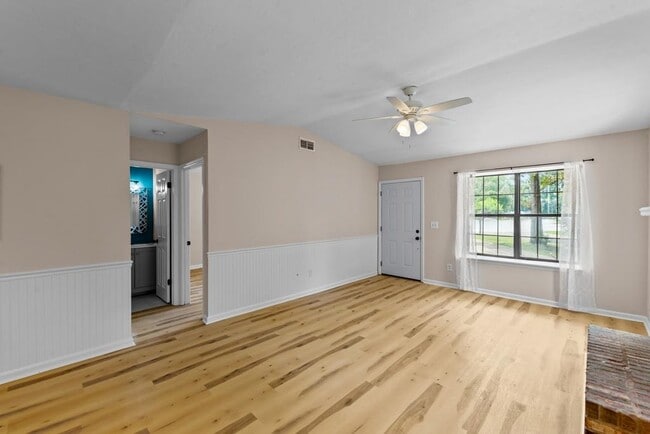 Building Photo - 3557 Sedona Loop