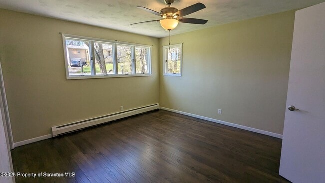 Building Photo - 412 Griffin Pond Rd