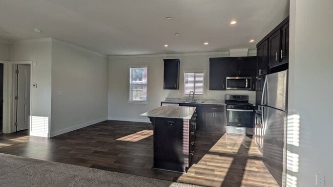 Building Photo - 6656 Pentz Rd