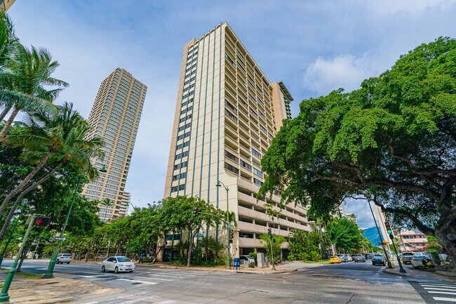 Building Photo - 2092 Kuhio Ave.