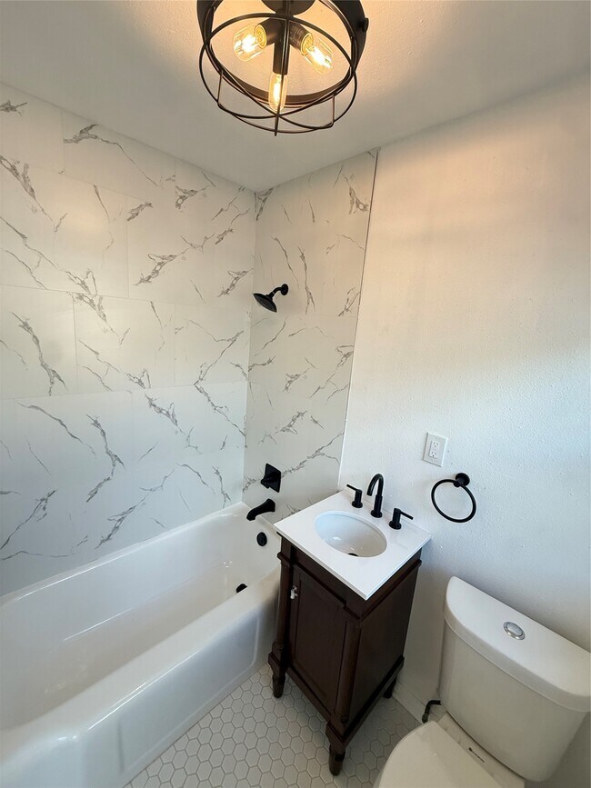 Building Photo - 1848 Portsmouth St