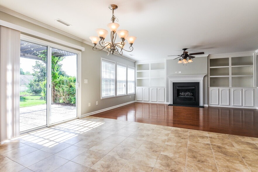 Building Photo - 148 Cinder Cross Way