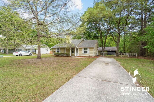 Building Photo - 12 Robin Way