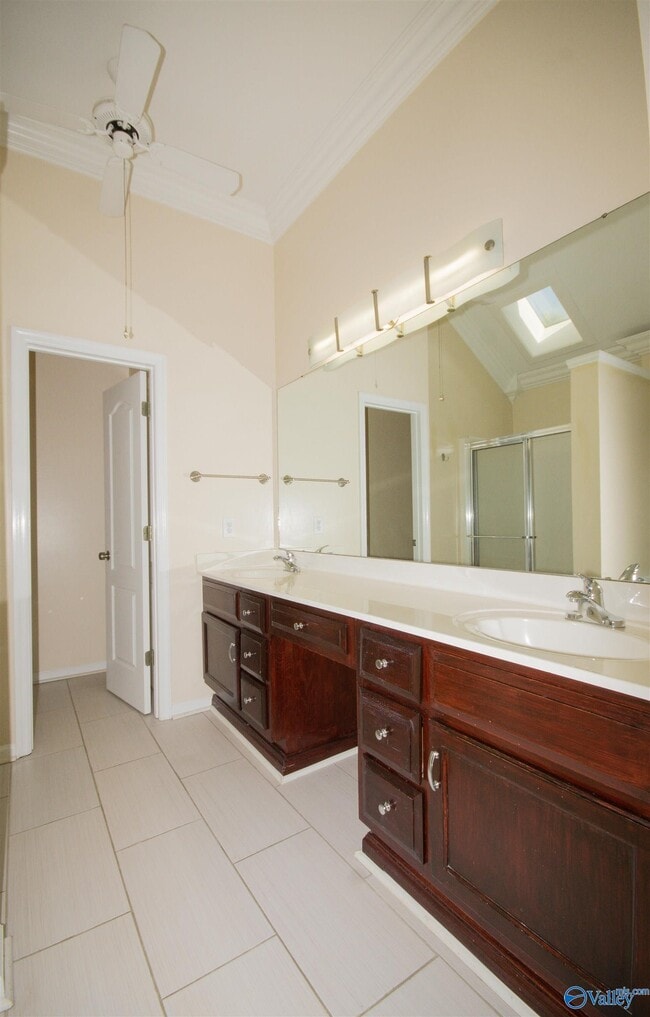 Building Photo - 104 Lancaster Ct SW