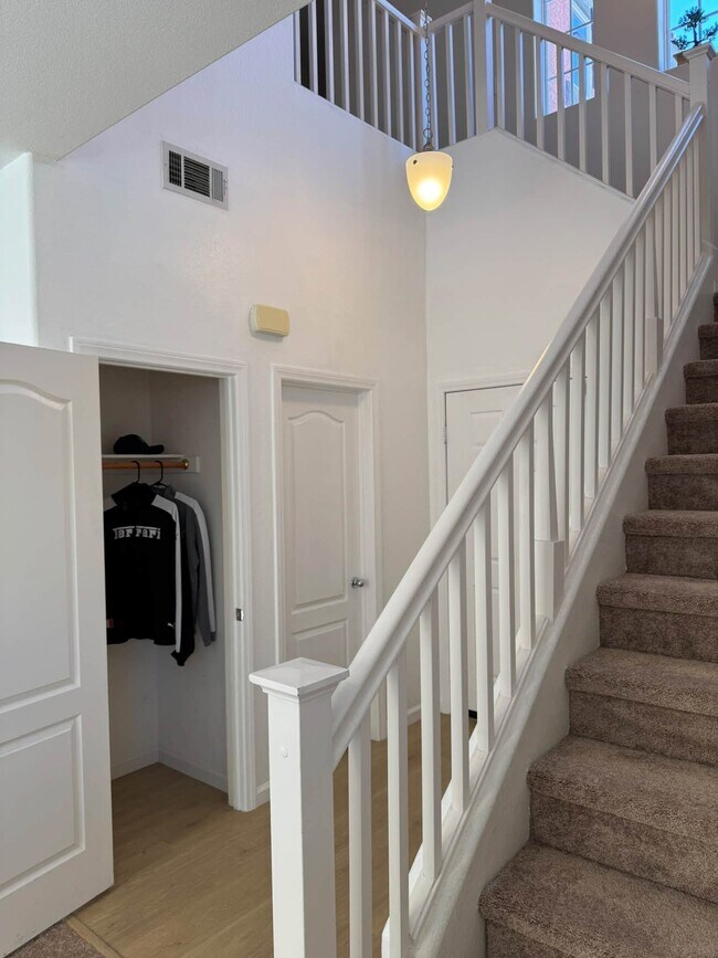 Building Photo - 5157 Silent Valley Ct