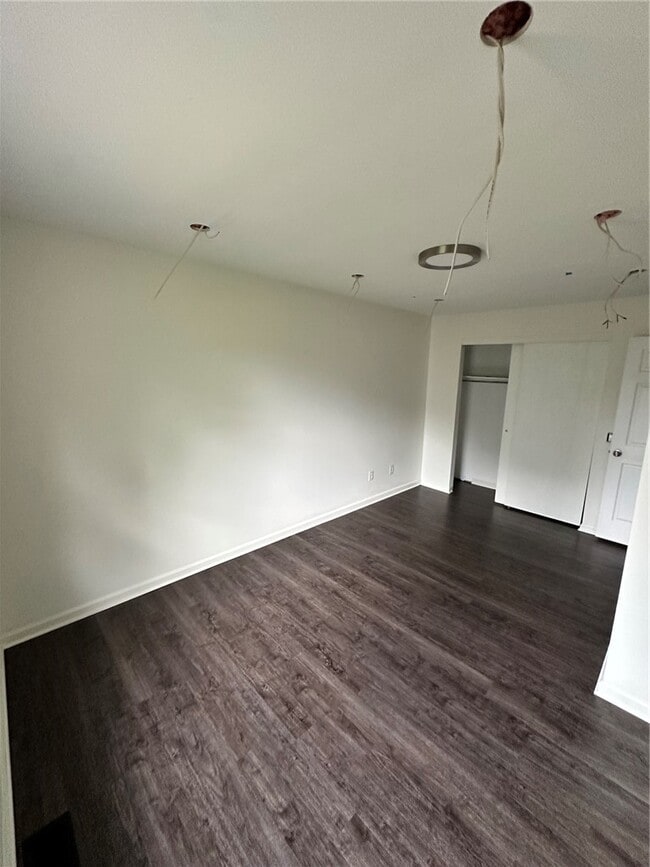 Building Photo - 6437 Sterling Cir