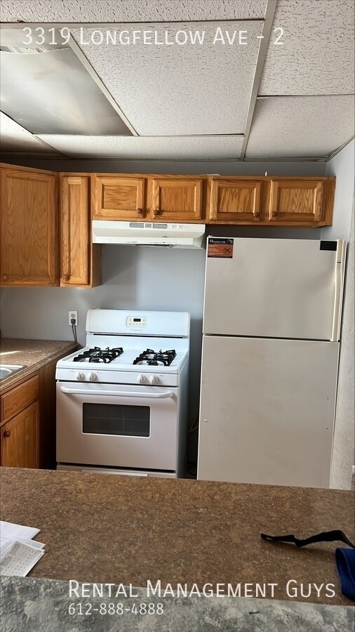 Building Photo - 3319 Longfellow Ave