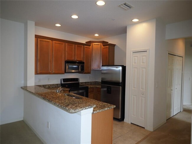 Building Photo - 3617 Parkridge Cir