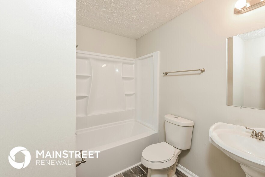 Building Photo - 6258 Leverett Dr