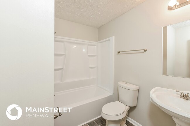 Building Photo - 6258 Leverett Dr