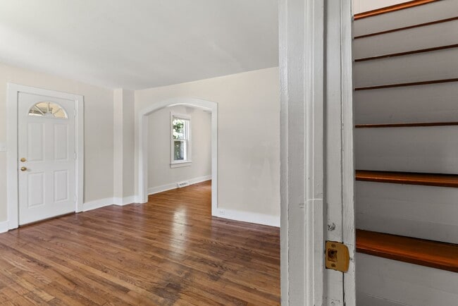 Building Photo - Updated 4-Bedroom Home in Blackstone!