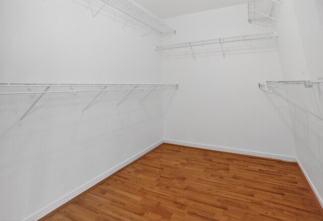 Building Photo - 17627 S Summit Canyon Dr