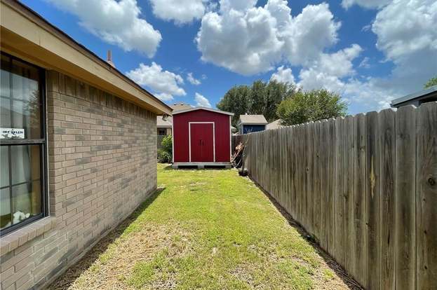 Building Photo - 3821 Oriole Ave