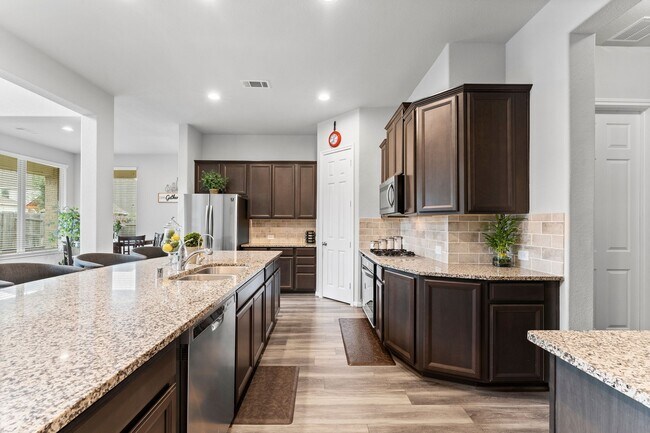 Building Photo - 2836 Jehlon Ln
