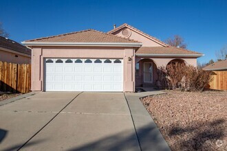 Building Photo - One Story Home in Sparks