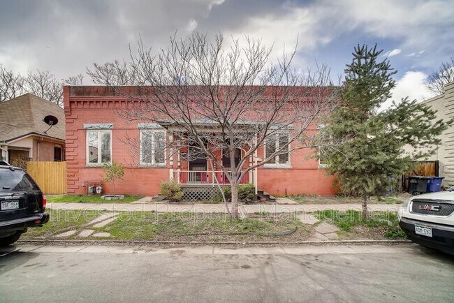 Building Photo - 363 Cherokee St