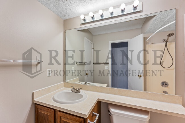 Building Photo - 1837 S Stacey St