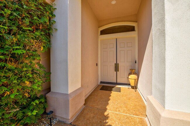 Building Photo - 37515 Heritage Way