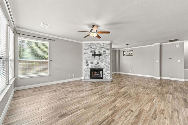Building Photo - 1600 Viki Lynn Ct