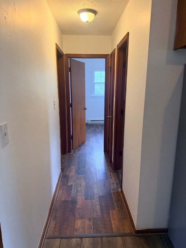 Building Photo - 185 Loch Ln