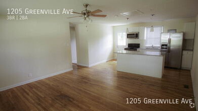 Building Photo - HUGE 3BD near VCU!