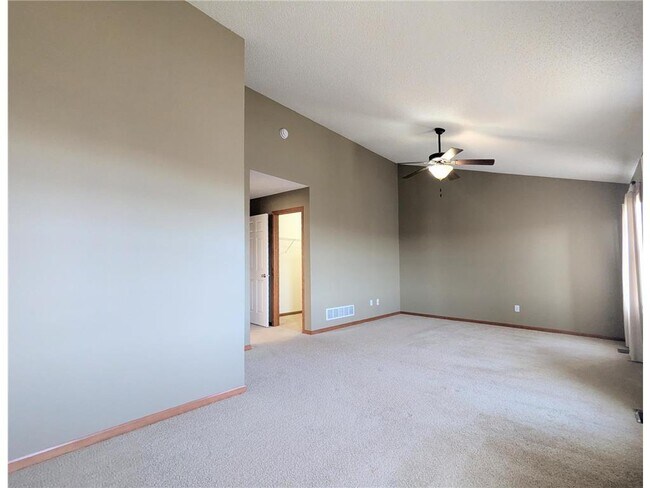 Building Photo - 11170 Sand Castle Dr