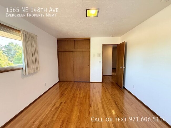Building Photo - 1565 NE 148th Ave