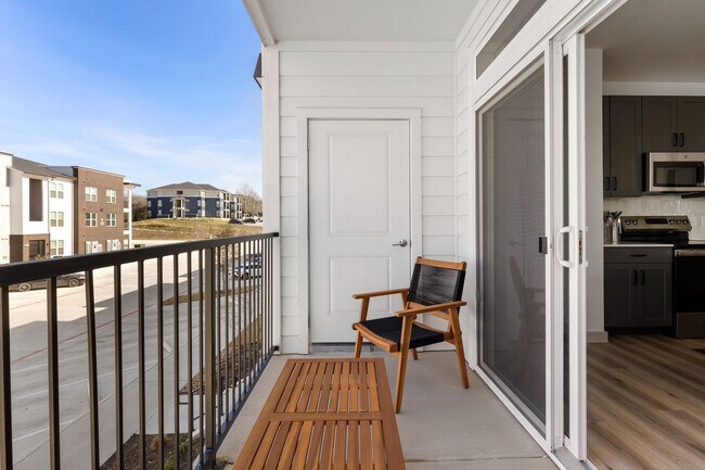 Building Photo - 1301 Leah Ave