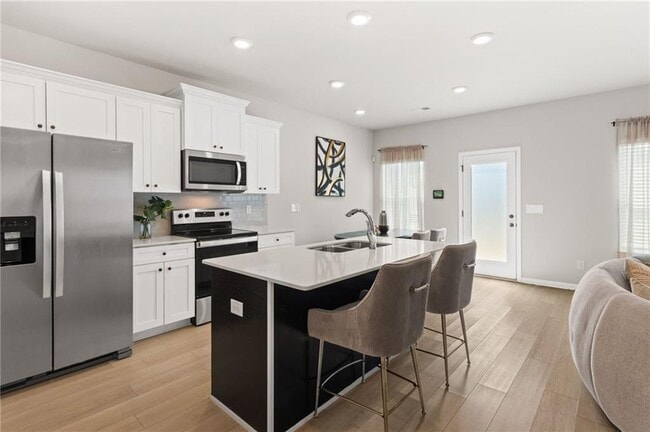 Building Photo - 2538 Polaris Way SW