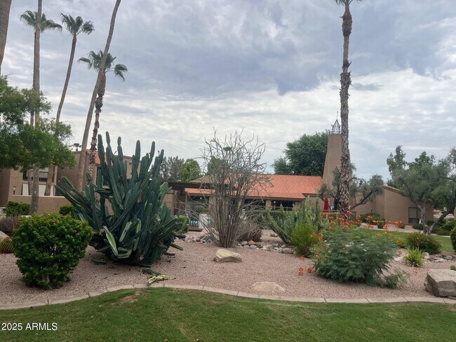 Building Photo - 8256 E Arabian Trail