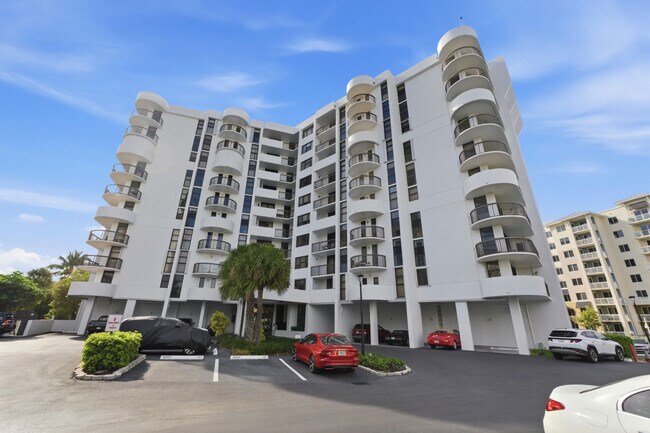 Building Photo - 1361 S Ocean Blvd