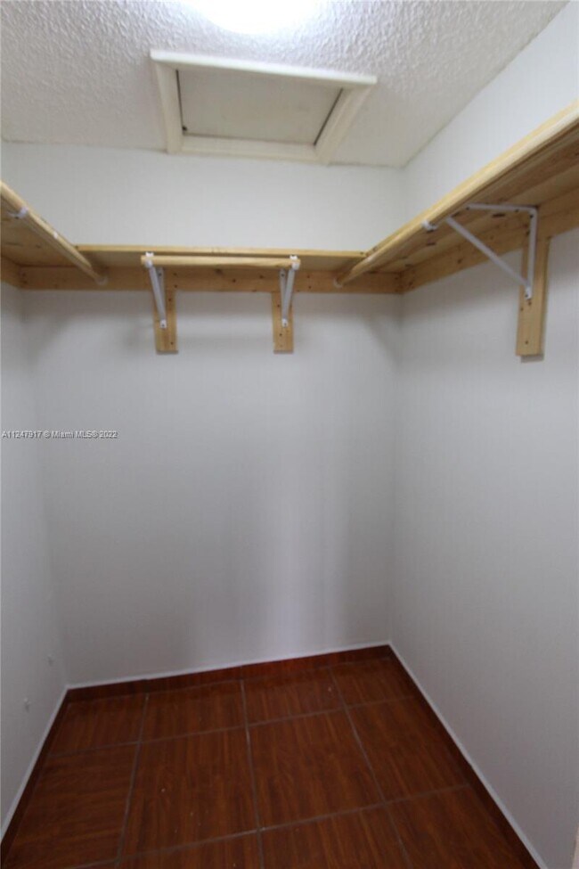 Building Photo - 8520 SW 149th Ave