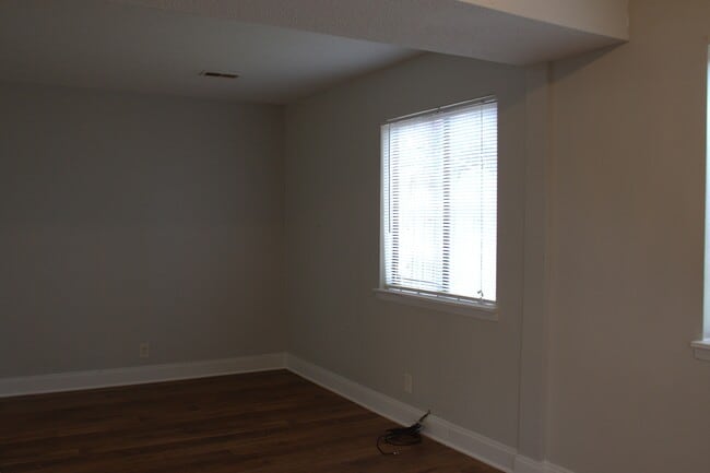 Building Photo - 2714 Clayton Dr NW