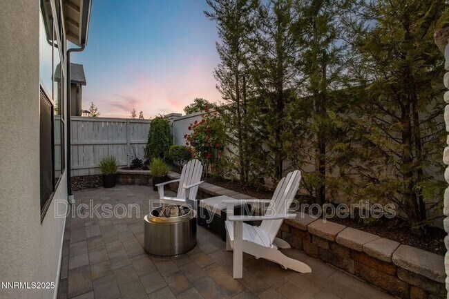 Building Photo - 709 W Pleasant Oak Trl