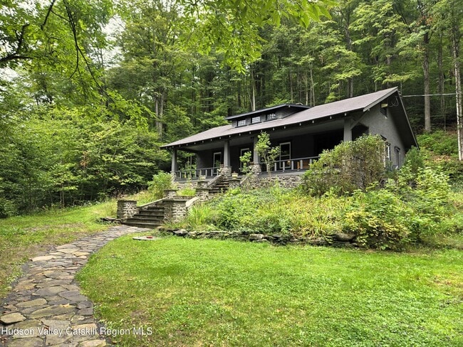 Building Photo - 536 NY-42