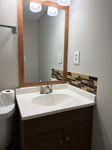 Building Photo - 3690 Stephanie Ct