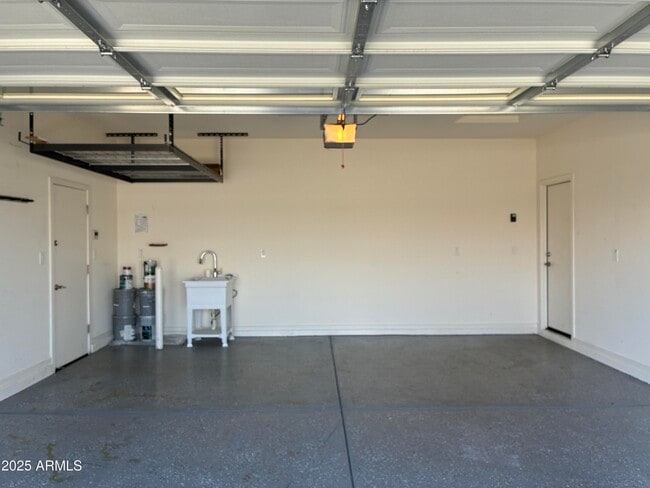 Building Photo - 25386 N 143rd Ln
