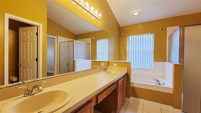 Building Photo - 13509 Eyas Rd