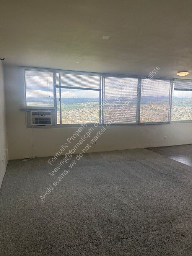 Building Photo - 1060 Kamehameha Hwy